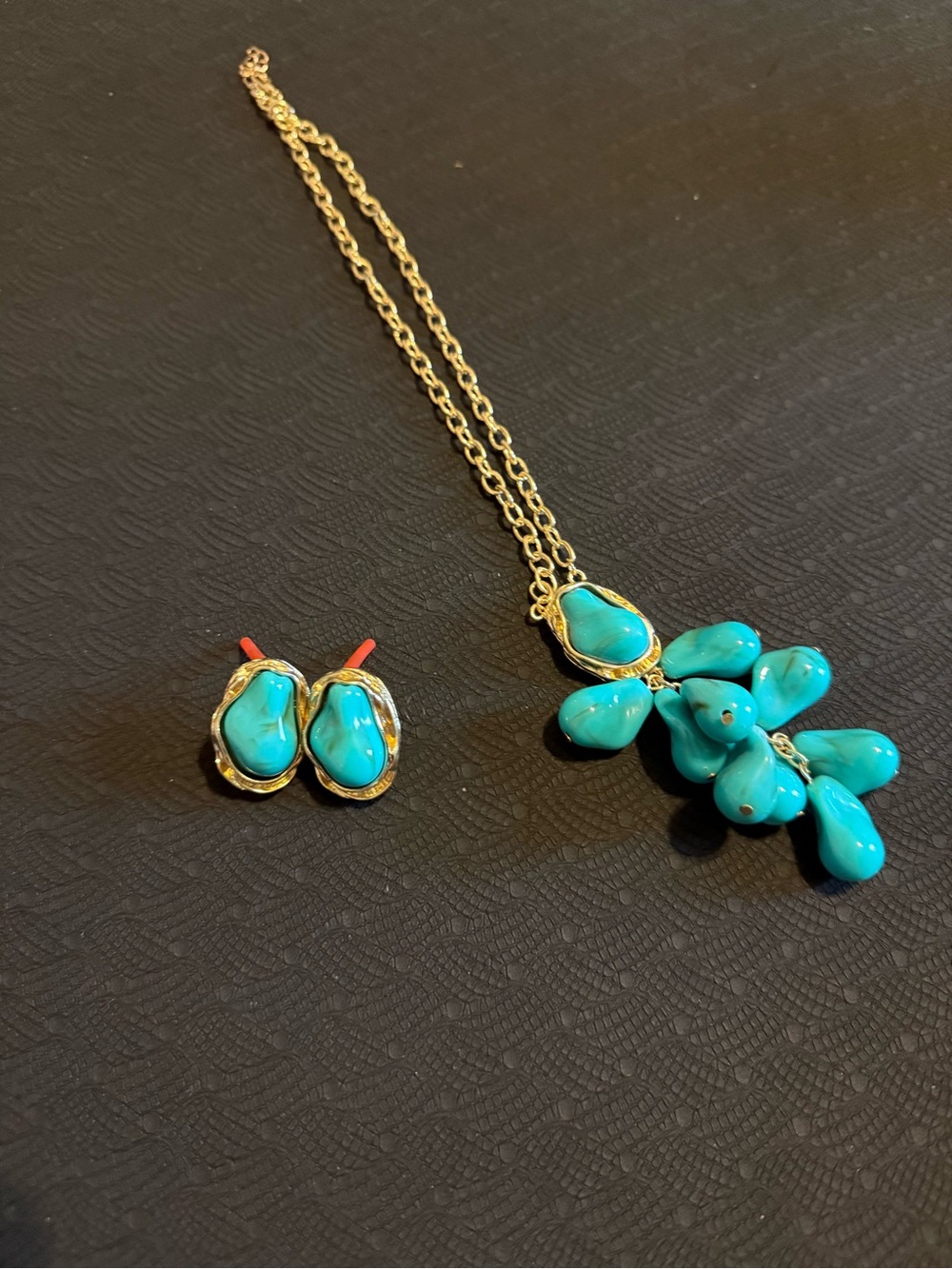 Gold-Tone Turquoise Teardrop 15 Necklace and Stud Earrings Set